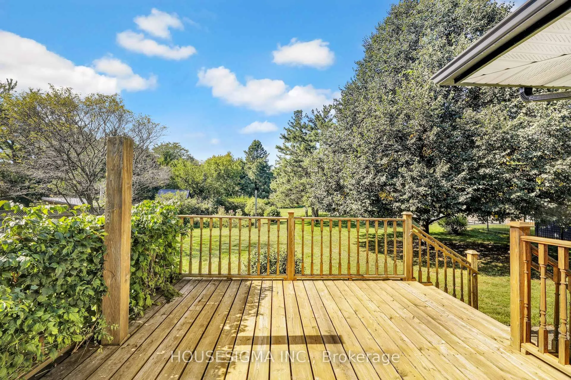 Photo 17 of 33 Ridgeway Avenue, Guelph, Pineridge/Westminster Woods — HOMEH