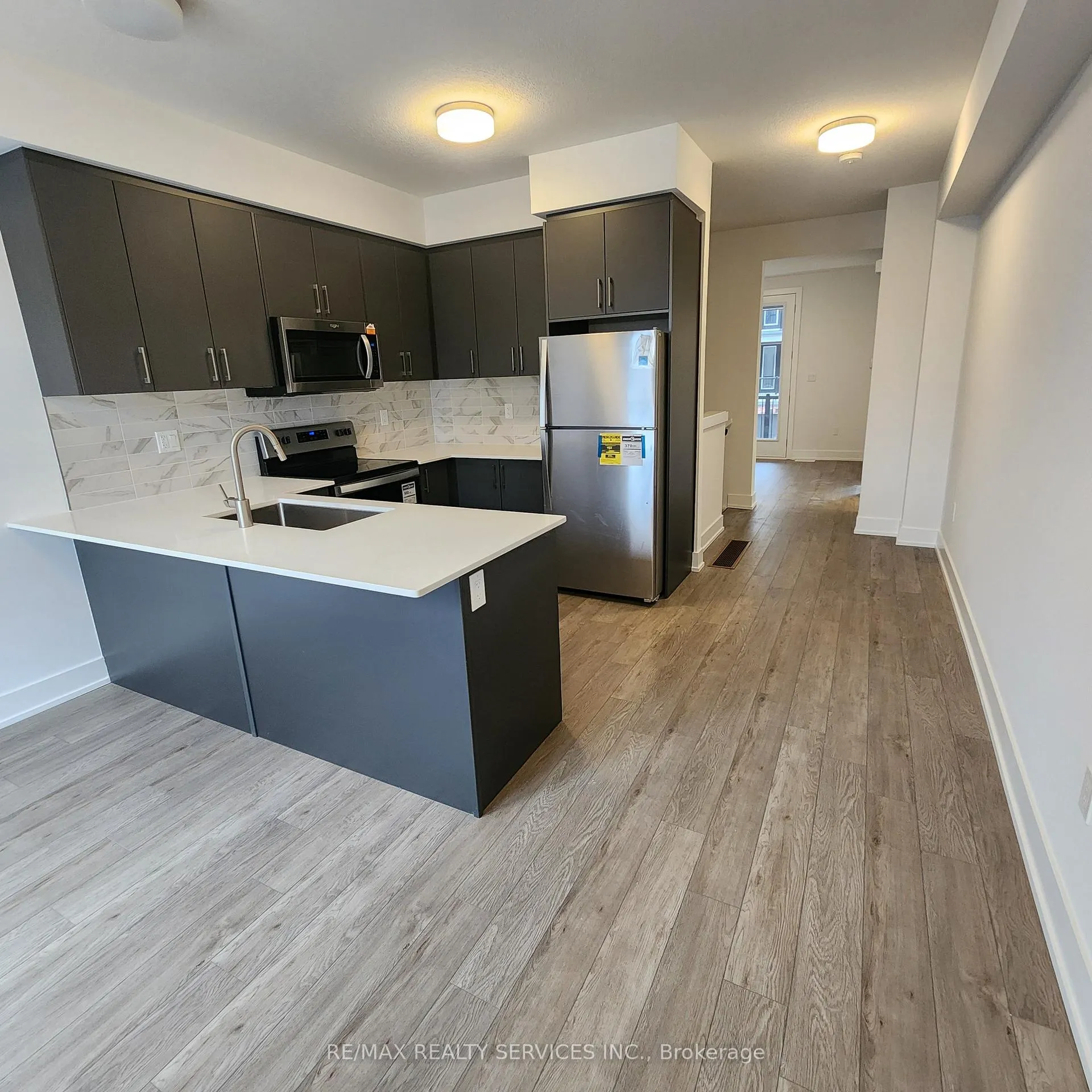 Photo 1 of Unit 33, 99 Roger Street, Waterloo, Uptown Waterloo — HOMEH