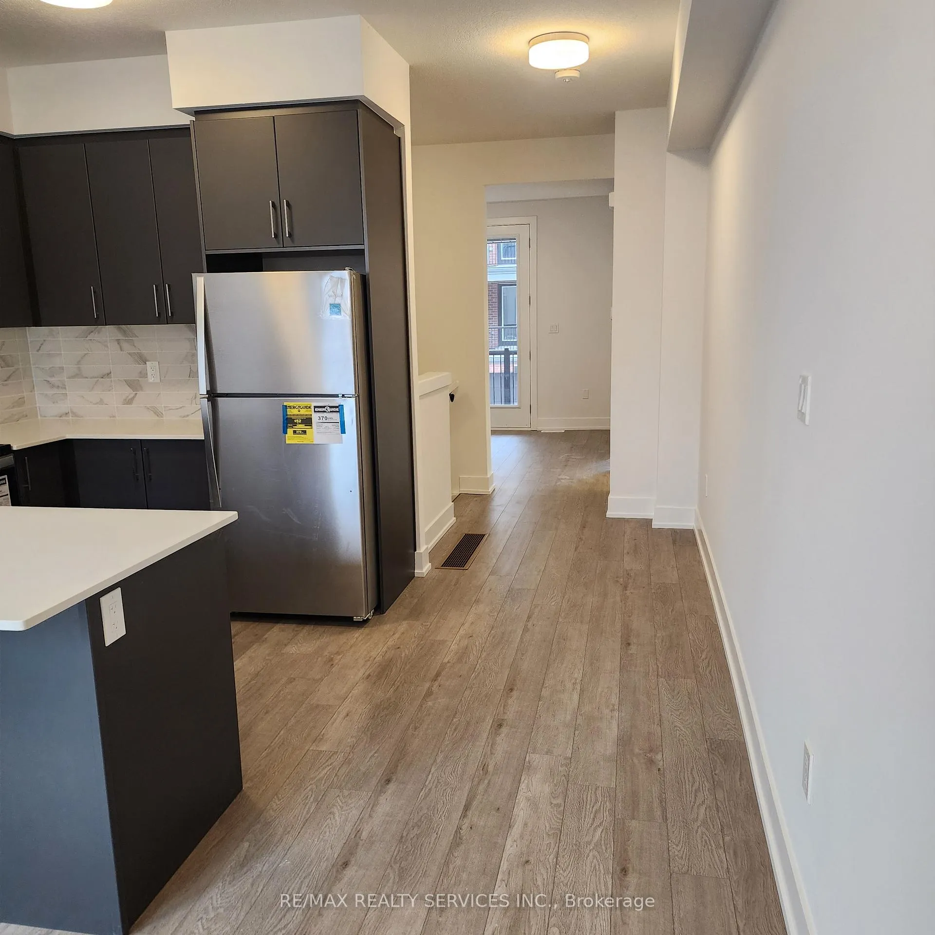 Photo 5 of Unit 33, 99 Roger Street, Waterloo, Uptown Waterloo — HOMEH