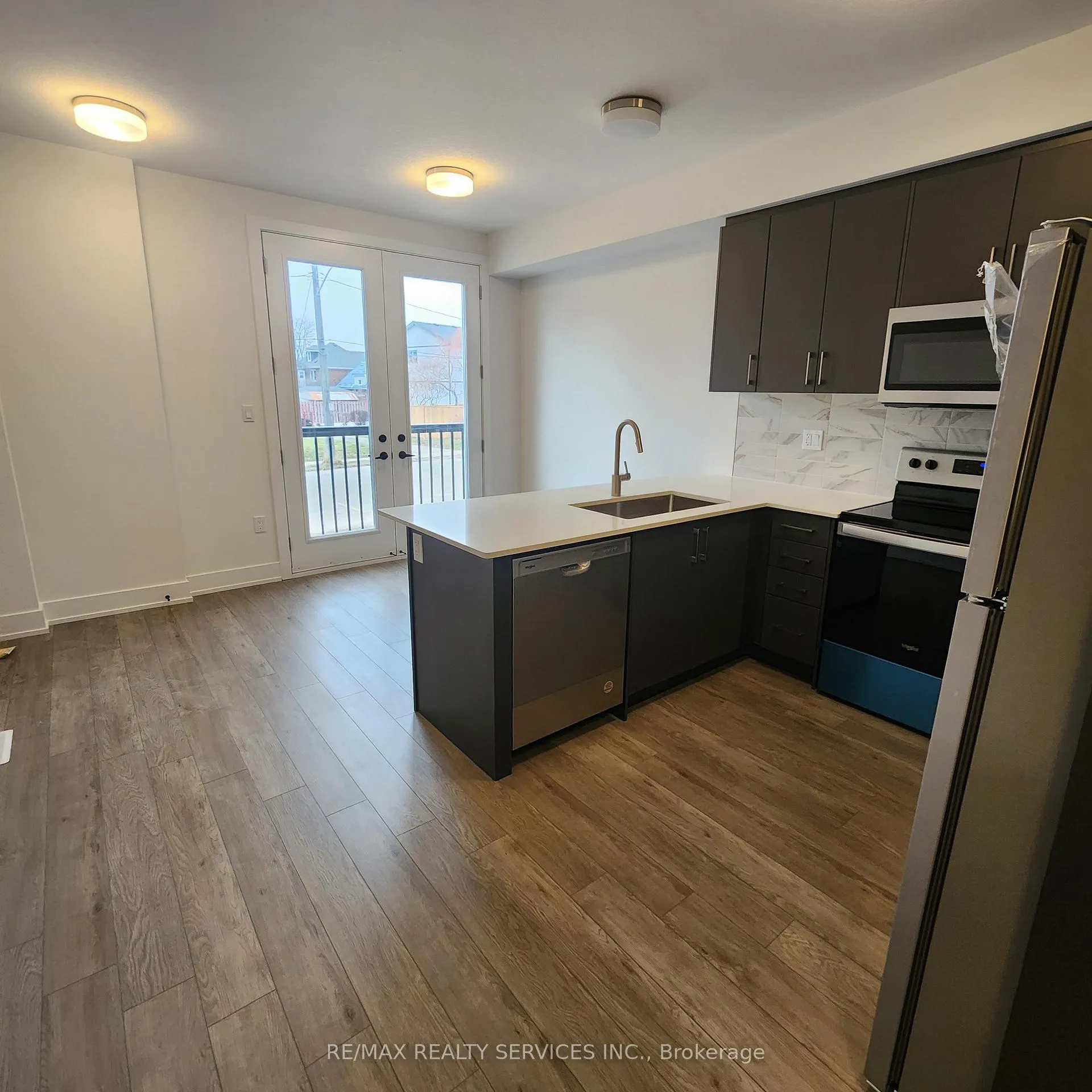 Photo 7 of Unit 33, 99 Roger Street, Waterloo, Uptown Waterloo — HOMEH