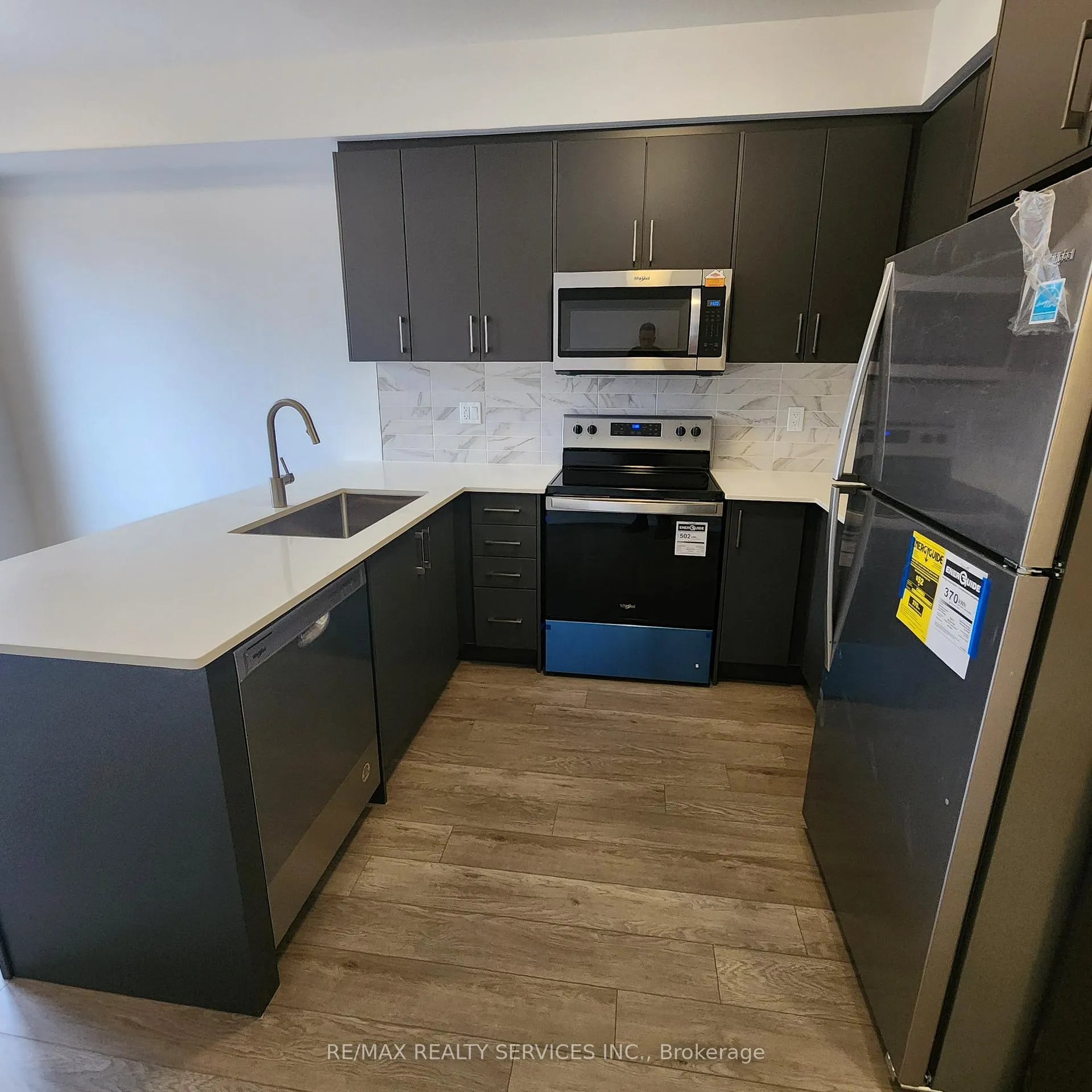 Photo 10 of Unit 33, 99 Roger Street, Waterloo, Uptown Waterloo — HOMEH