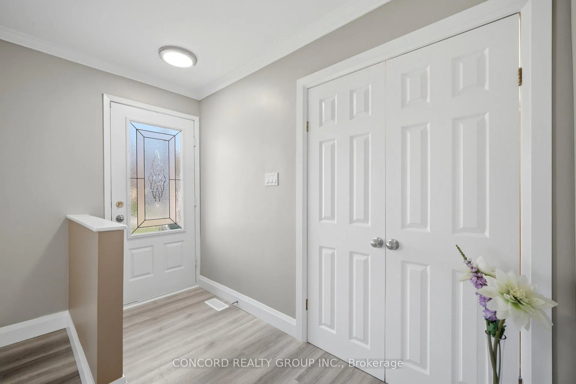 Photo 4 of 497 Phillip Murray Avenue, Oshawa, Lakeview — HOMEH