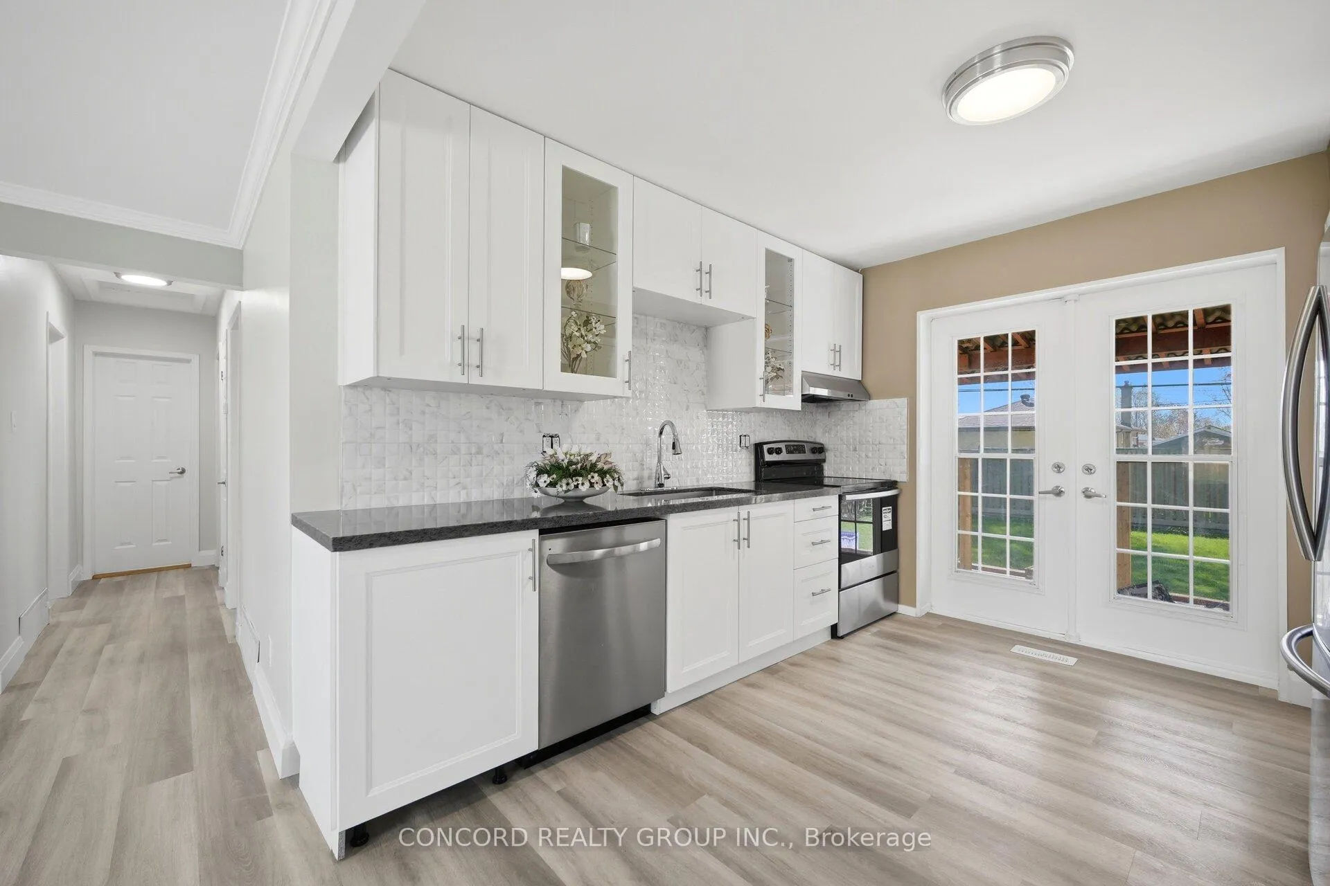 Photo 10 of 497 Phillip Murray Avenue, Oshawa, Lakeview — HOMEH