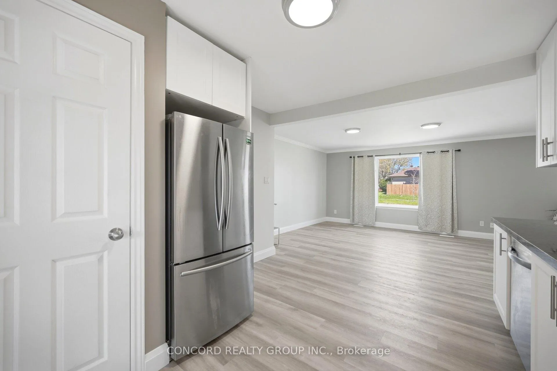 Photo 12 of 497 Phillip Murray Avenue, Oshawa, Lakeview — HOMEH