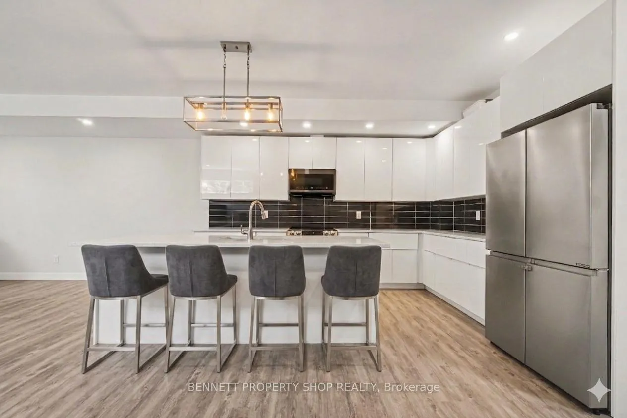 Photo 3 of 1225 Ridgemont Avenue, Ottawa, Ridgemont — HOMEH