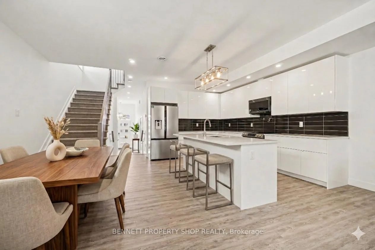 Photo 2 of 1227 Ridgemont Avenue, Ottawa, Ridgemont — HOMEH