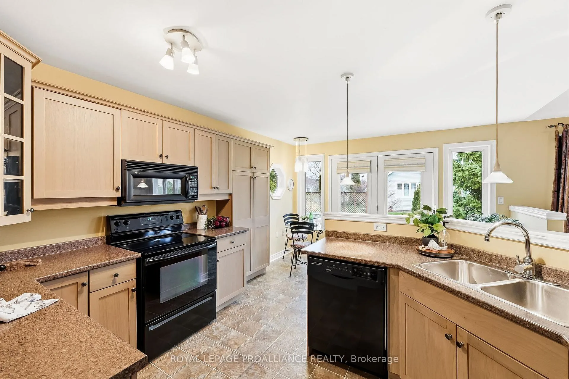 Photo 15 of 33 Lockwood Drive, Brighton — HOMEH