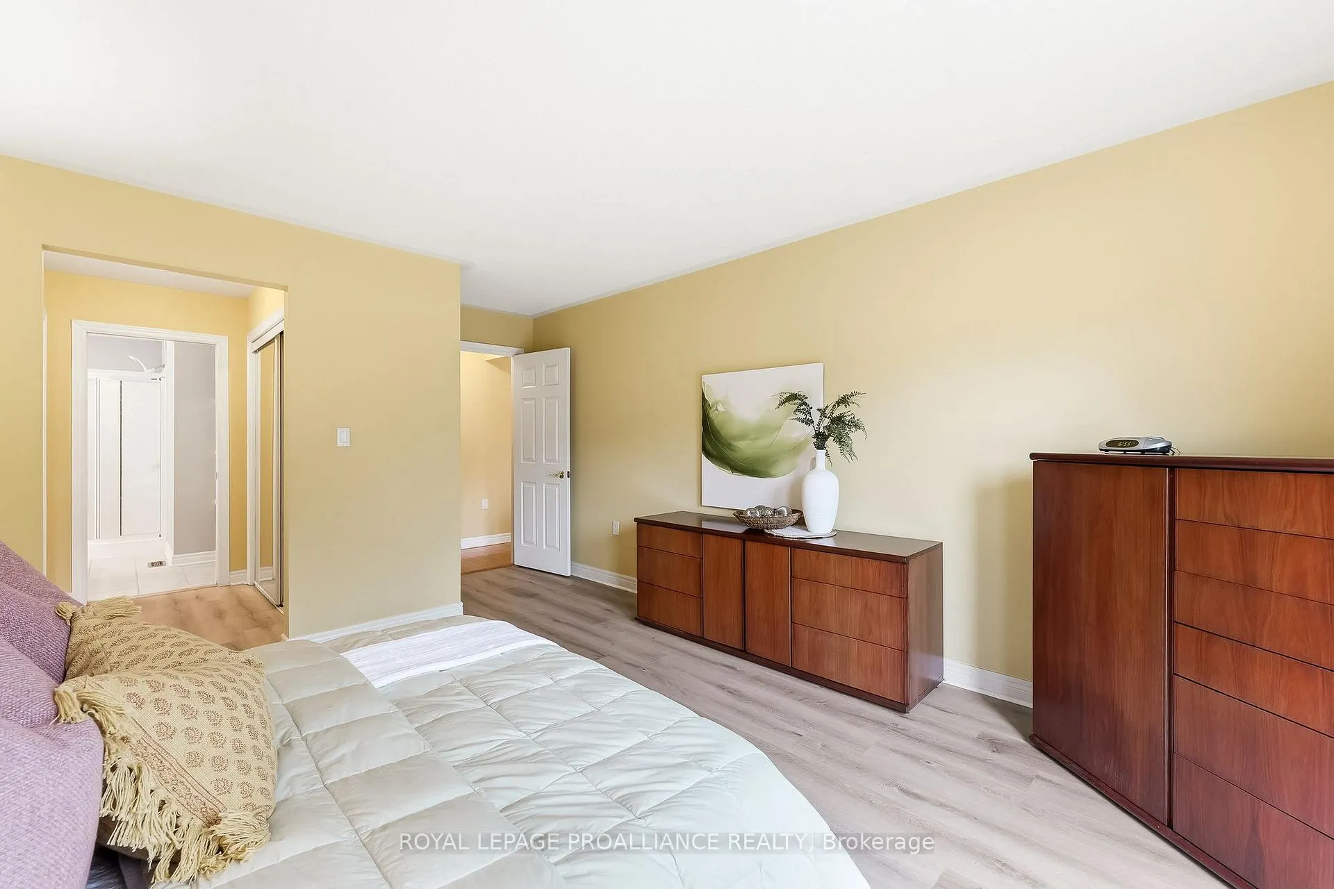 Photo 21 of 33 Lockwood Drive, Brighton — HOMEH