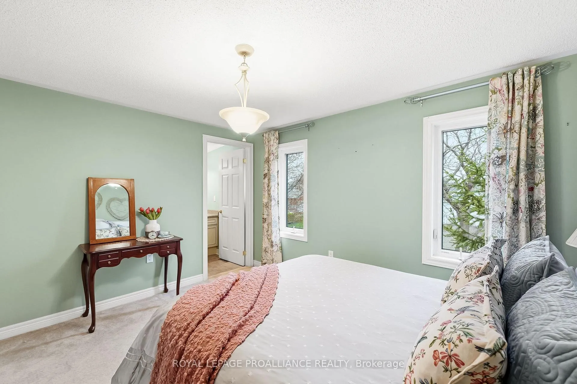 Photo 32 of 33 Lockwood Drive, Brighton — HOMEH