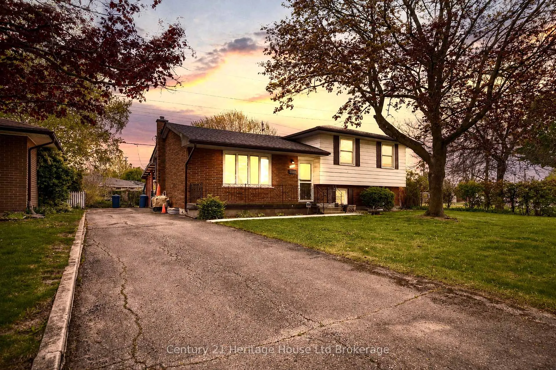 Photo 1 of 1152 Sorrel Street, London, East D — HOMEH