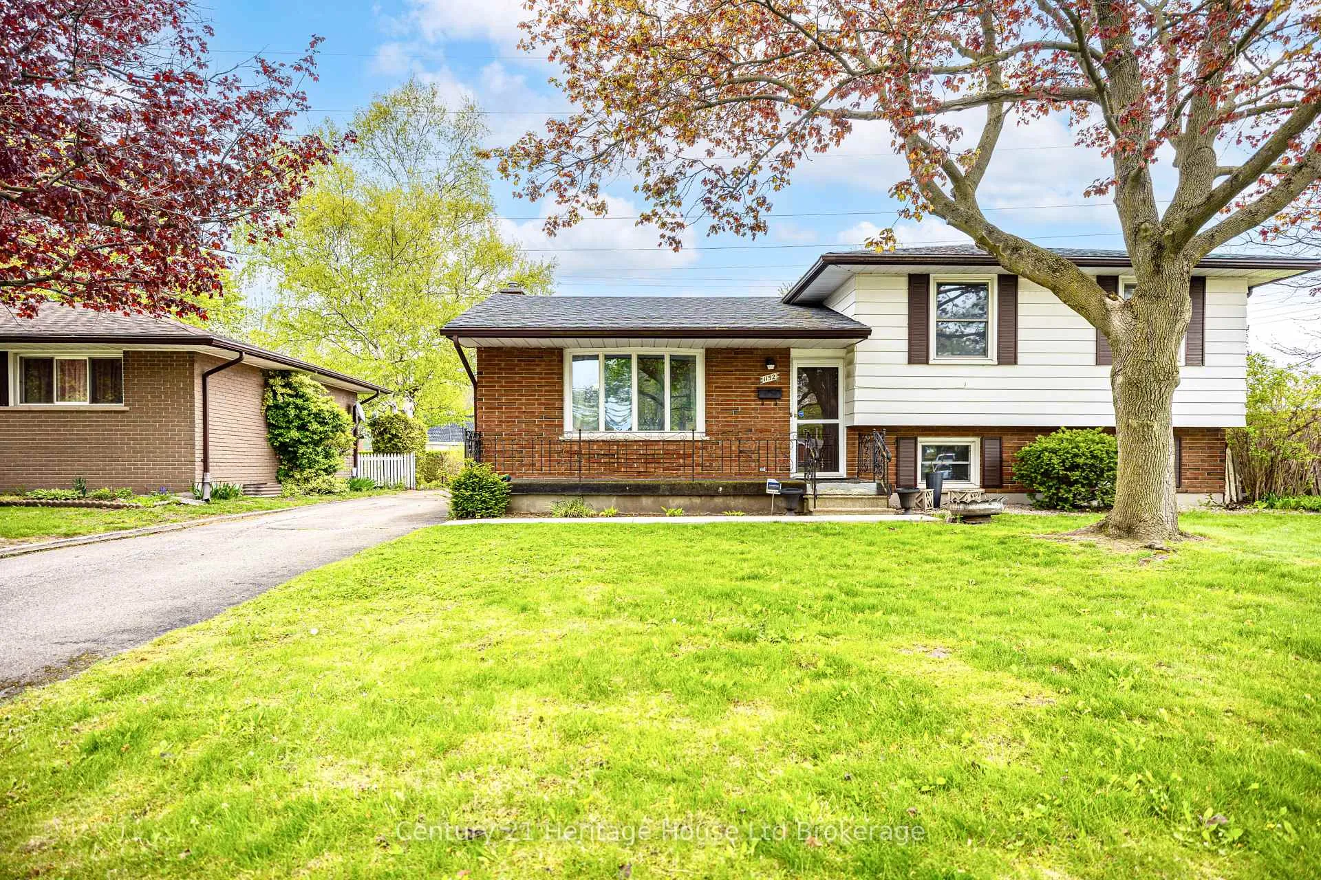 Photo 4 of 1152 Sorrel Street, London, East D — HOMEH