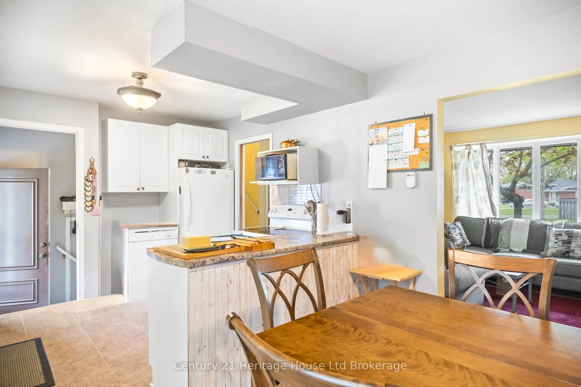 Photo 9 of 1152 Sorrel Street, London, East D — HOMEH
