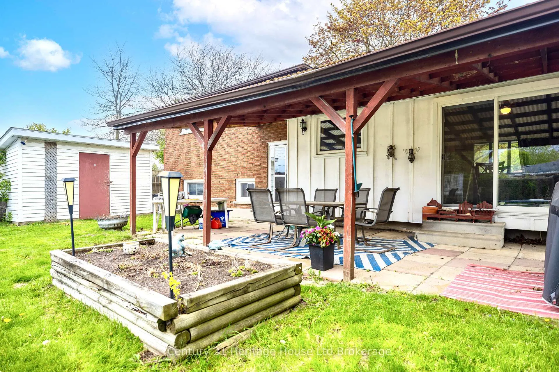 Photo 23 of 1152 Sorrel Street, London, East D — HOMEH