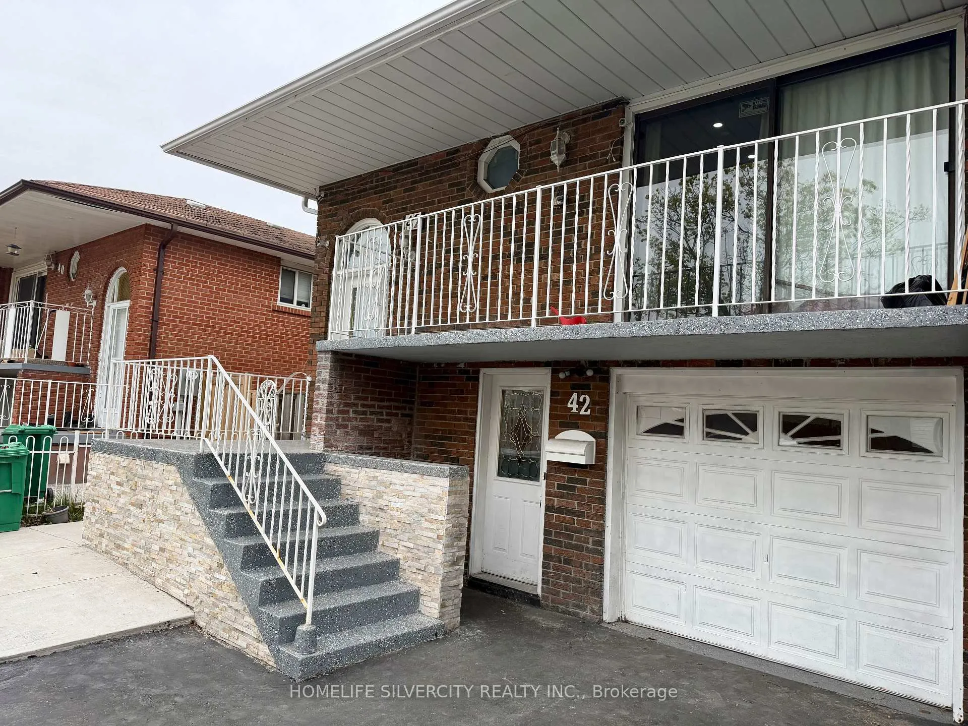 Photo 3 of 42 Royal Salisbury Way, Brampton, Madoc — HOMEH