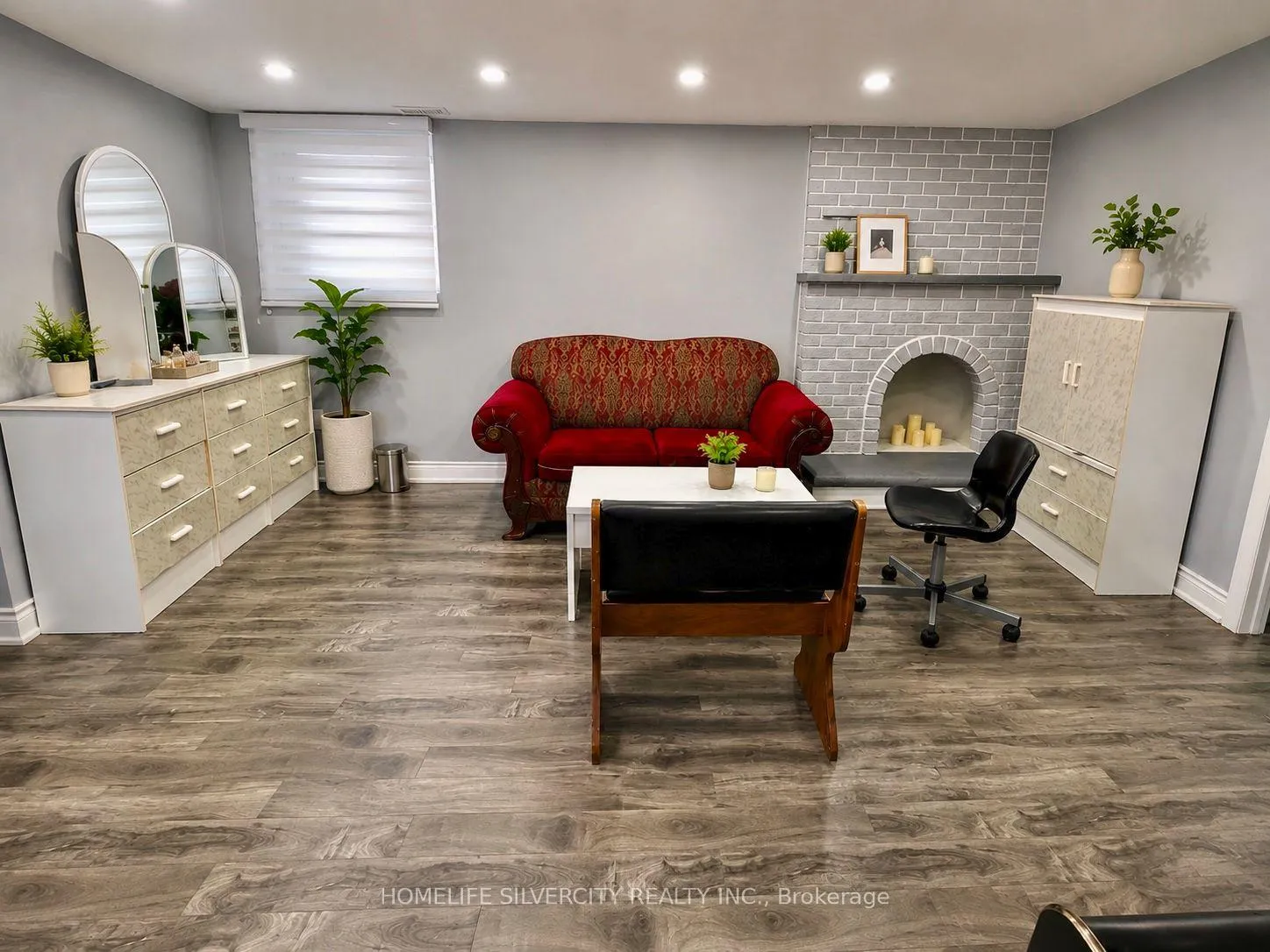 Photo 9 of 42 Royal Salisbury Way, Brampton, Madoc — HOMEH
