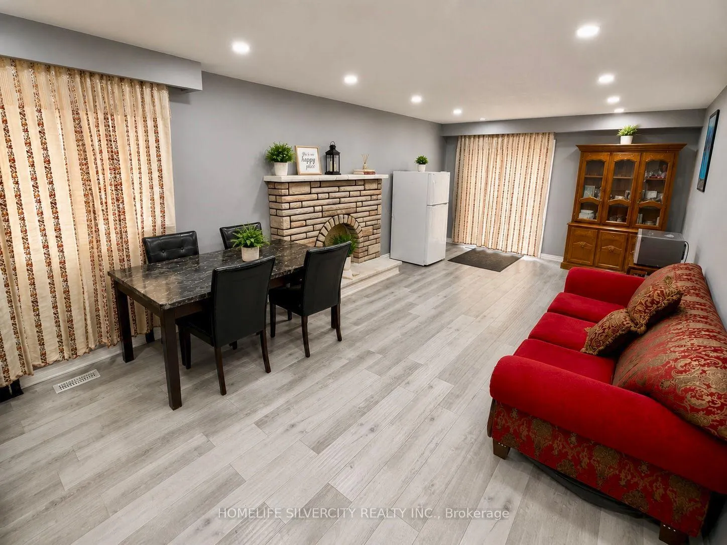 Photo 11 of 42 Royal Salisbury Way, Brampton, Madoc — HOMEH