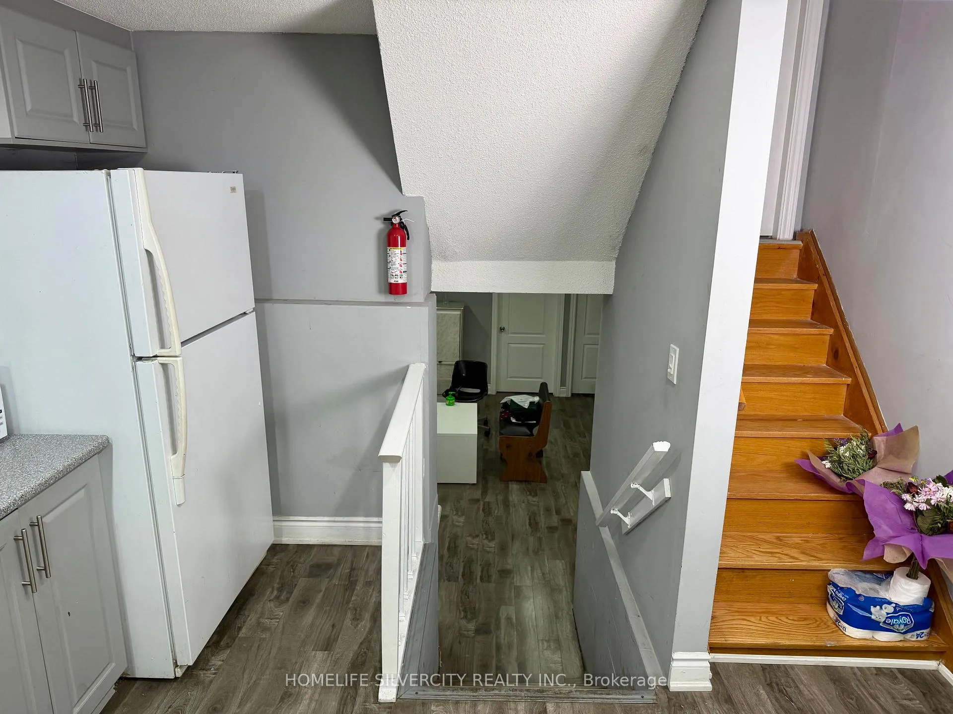 Photo 23 of 42 Royal Salisbury Way, Brampton, Madoc — HOMEH