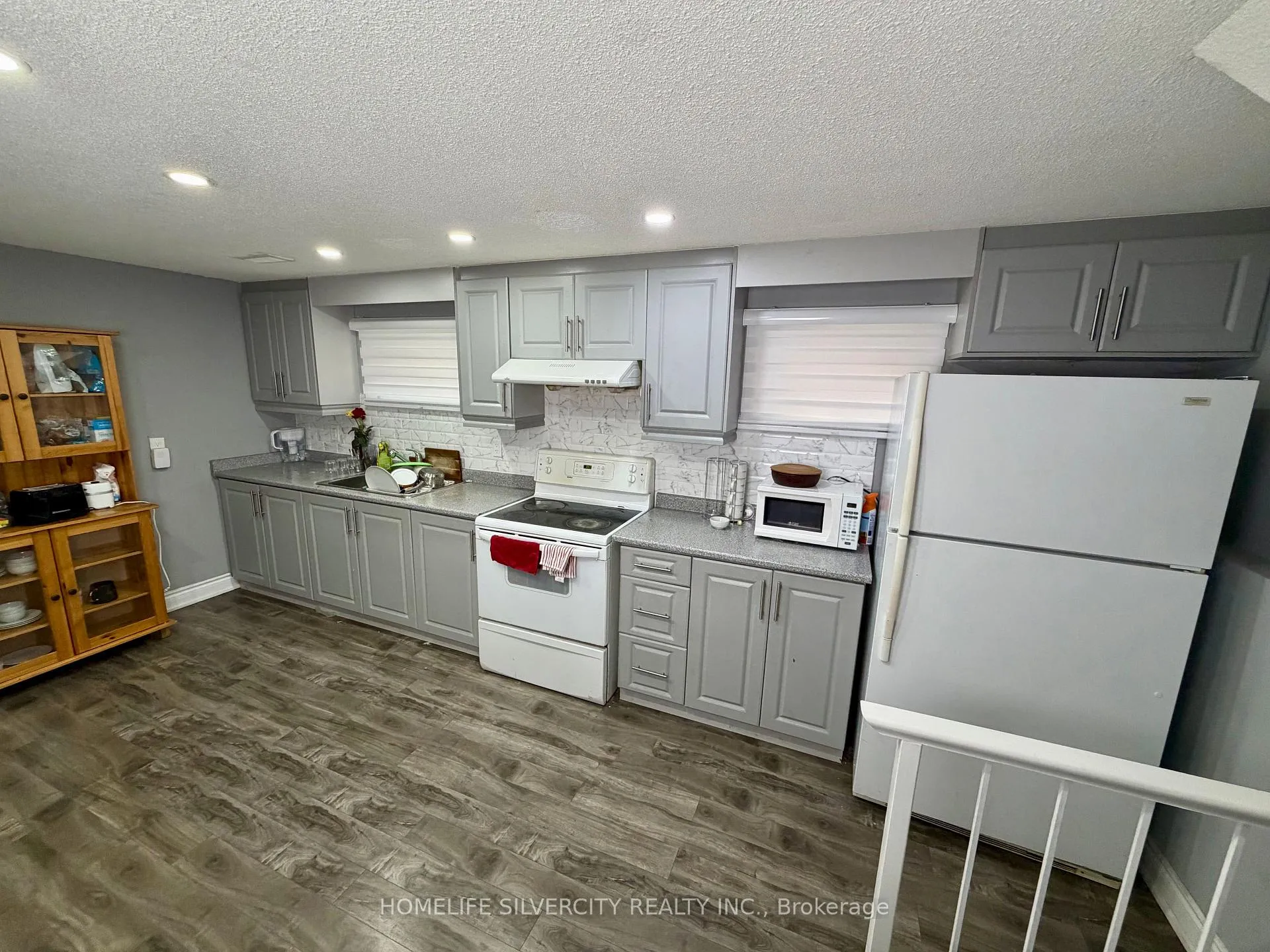 Photo 25 of 42 Royal Salisbury Way, Brampton, Madoc — HOMEH