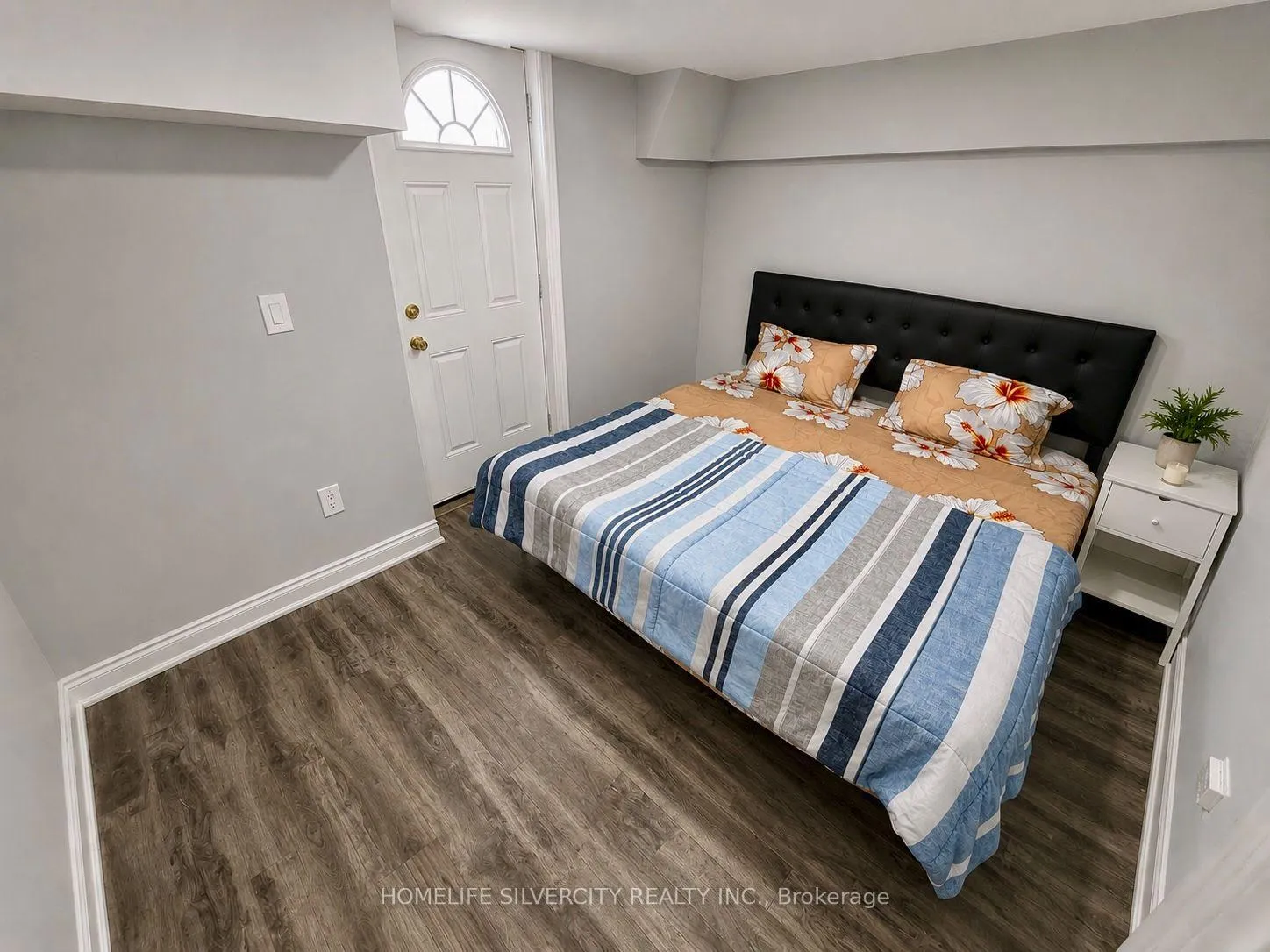 Photo 27 of 42 Royal Salisbury Way, Brampton, Madoc — HOMEH