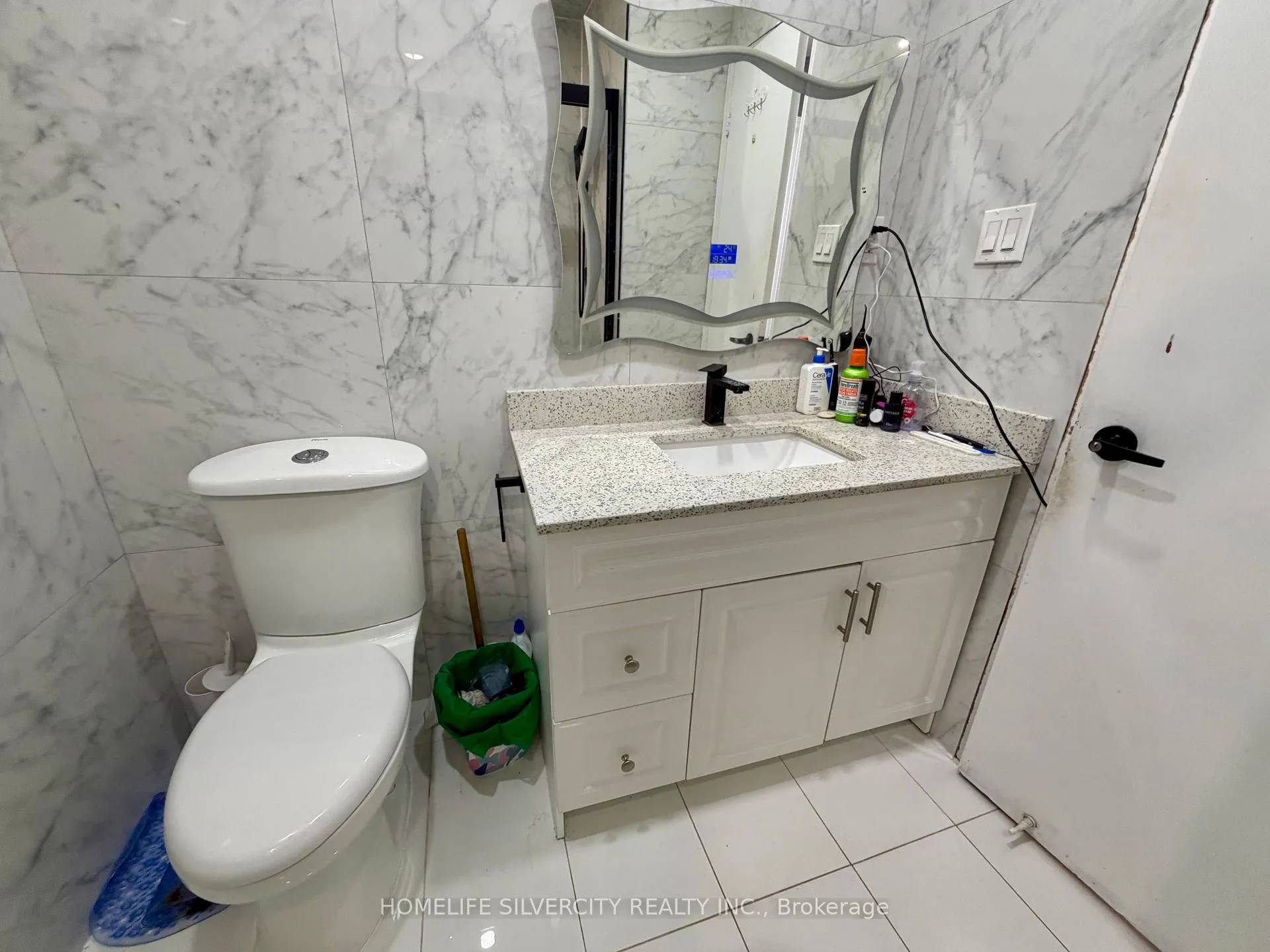 Photo 34 of 42 Royal Salisbury Way, Brampton, Madoc — HOMEH
