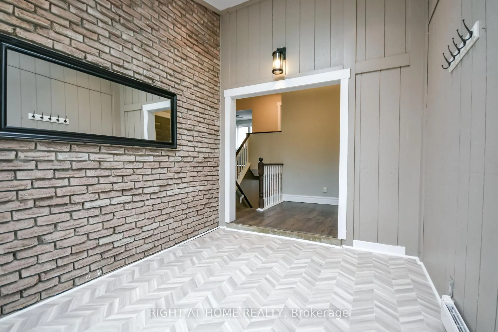 Photo 4 of 99 Oren Boulevard, Barrie, Sunnidale — HOMEH
