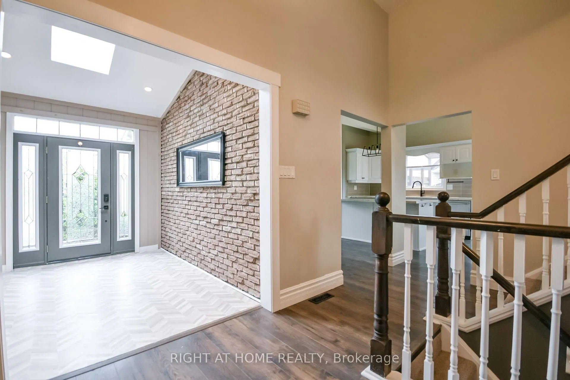 Photo 5 of 99 Oren Boulevard, Barrie, Sunnidale — HOMEH