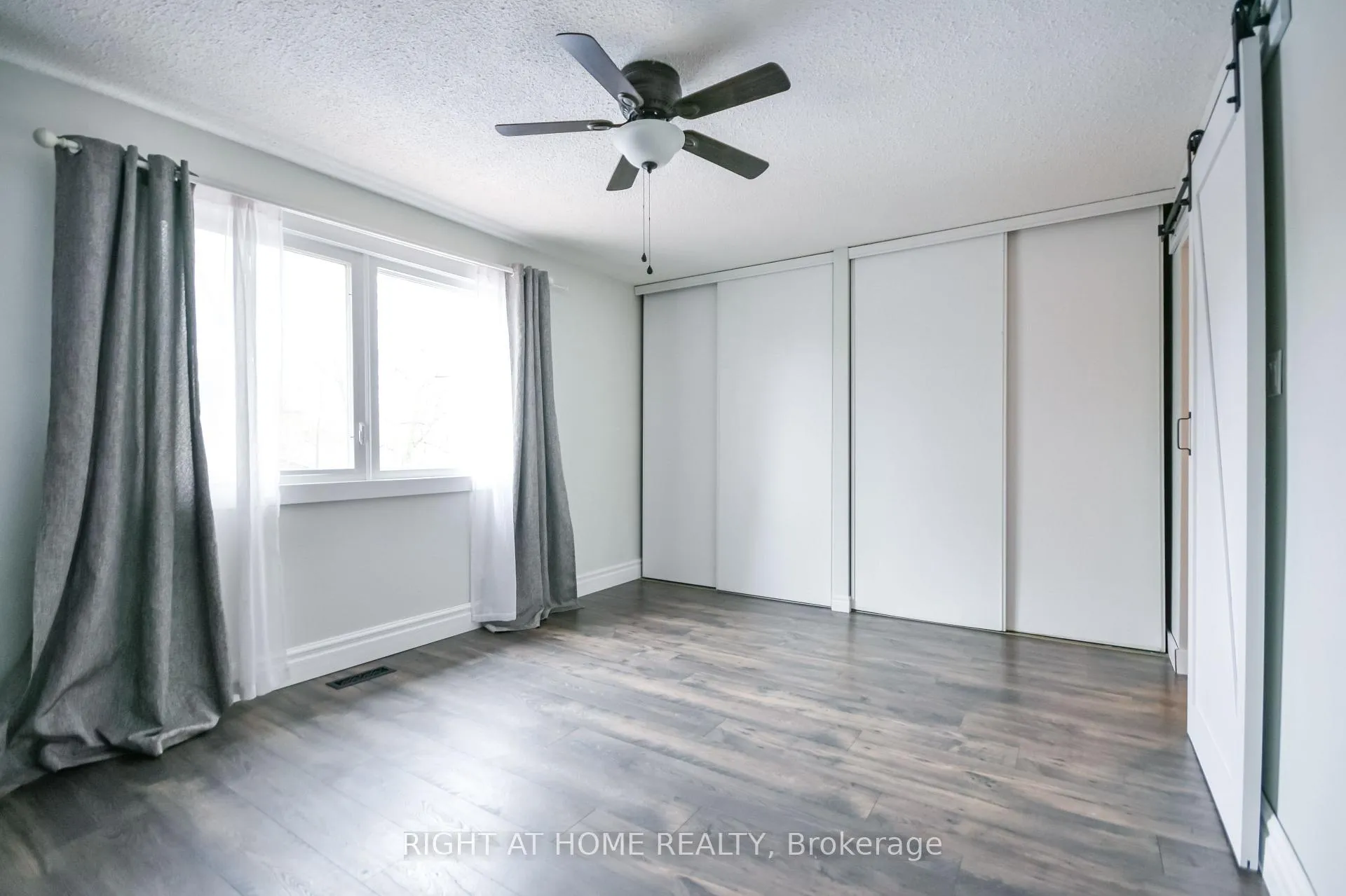 Photo 18 of 99 Oren Boulevard, Barrie, Sunnidale — HOMEH