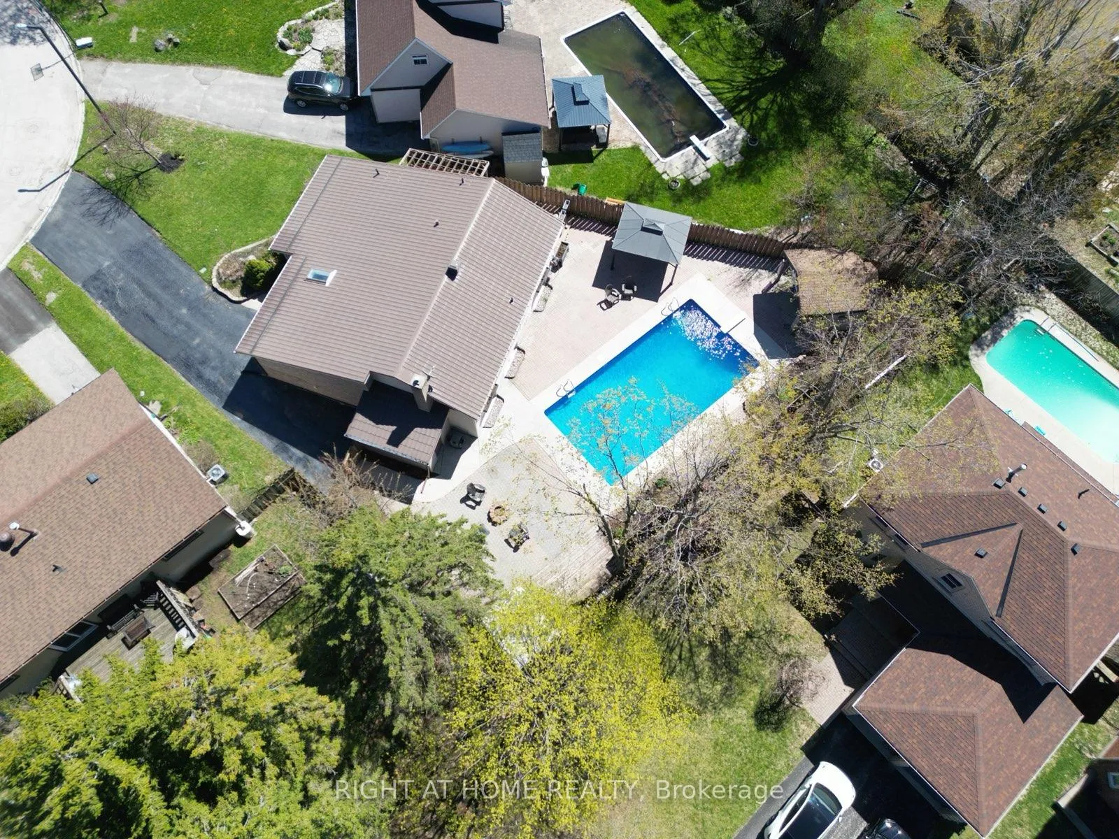 Photo 43 of 99 Oren Boulevard, Barrie, Sunnidale — HOMEH