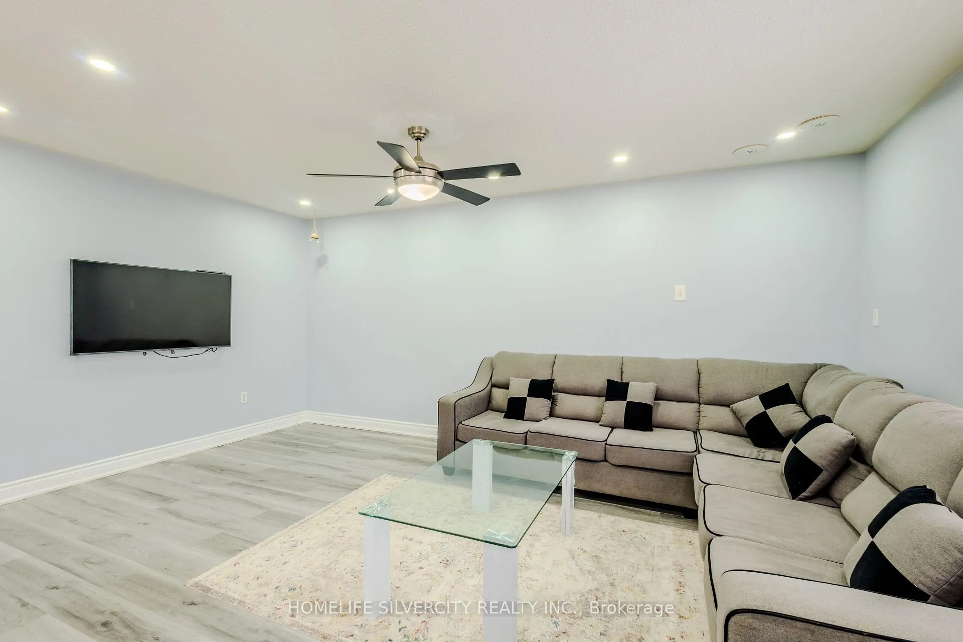 Photo 12 of 57 Saintsbury Crescent, Brampton, Sandringham-Wellington — HOMEH