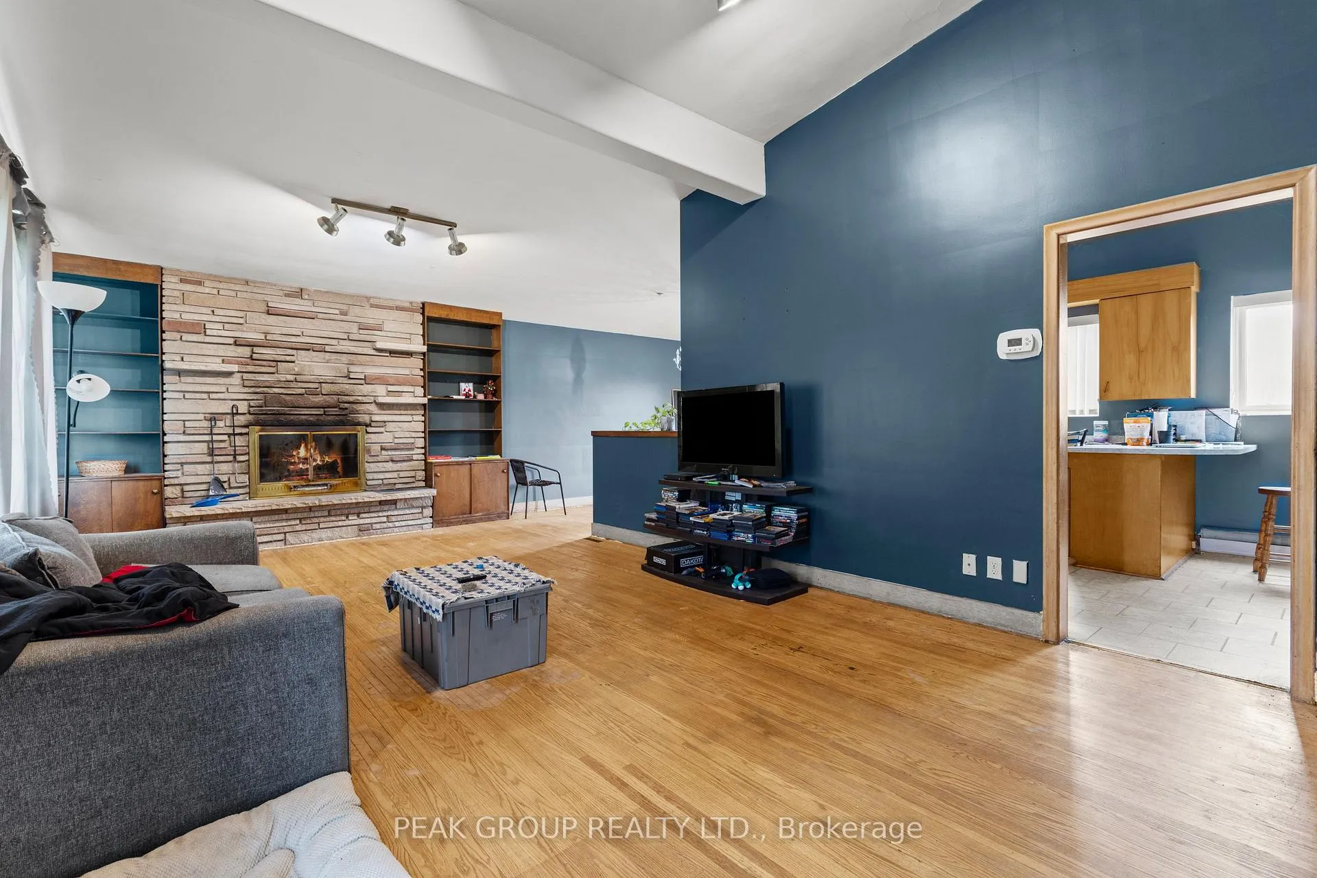 Photo 4 of 73 Riverview Boulevard, St. Catharines, Glendale/Glenridge — HOMEH