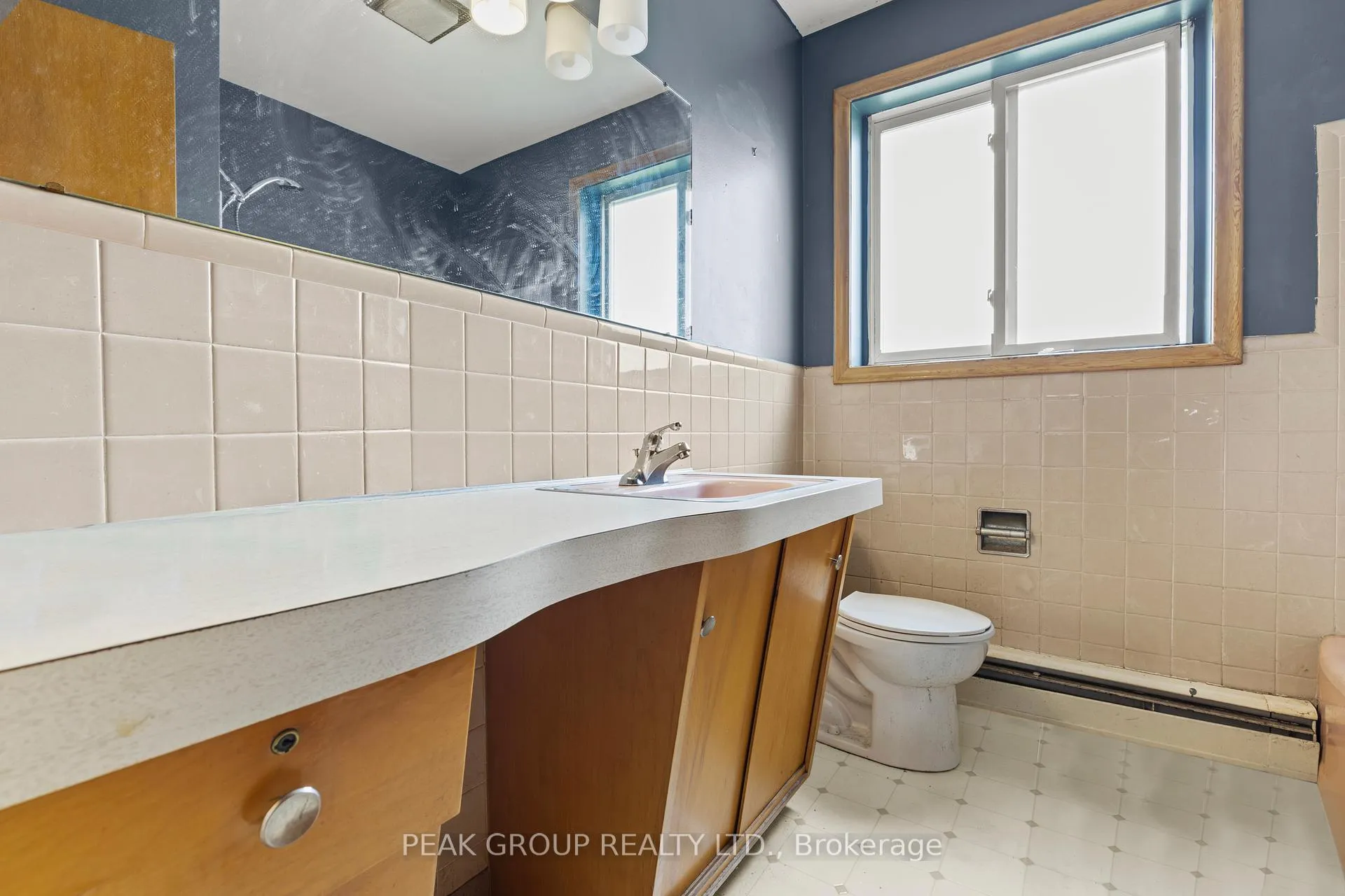 Photo 10 of 73 Riverview Boulevard, St. Catharines, Glendale/Glenridge — HOMEH