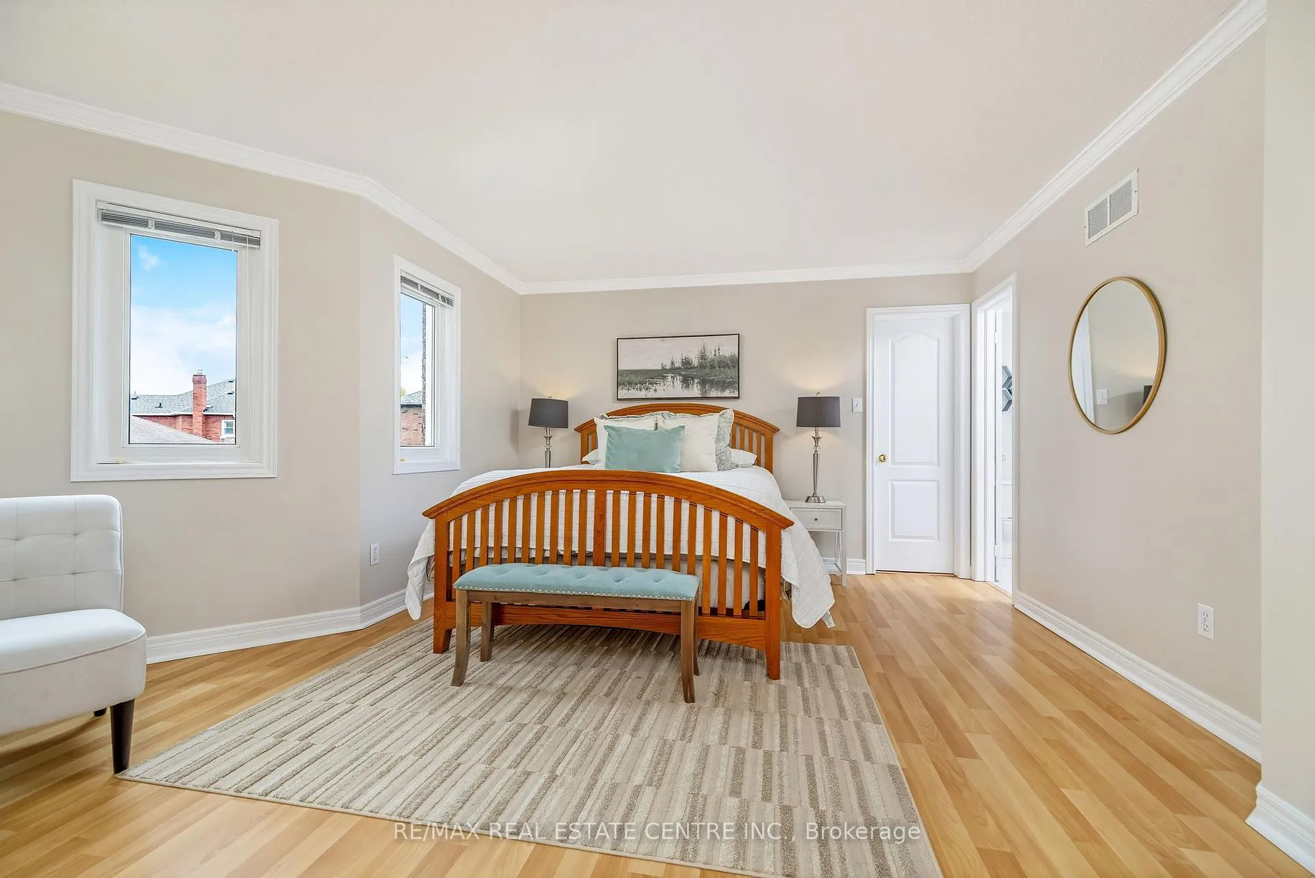Photo 21 of 48 Samuel Crescent, Halton Hills, Georgetown — HOMEH