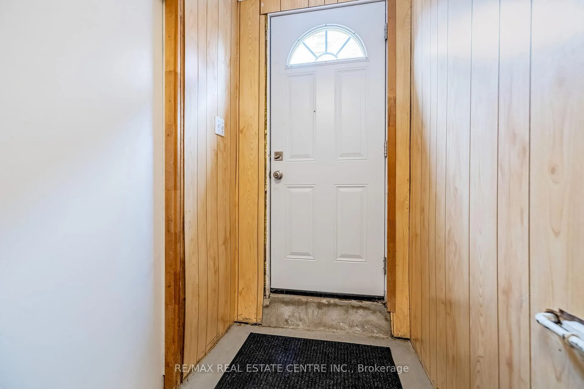 Photo 31 of 48 Samuel Crescent, Halton Hills, Georgetown — HOMEH