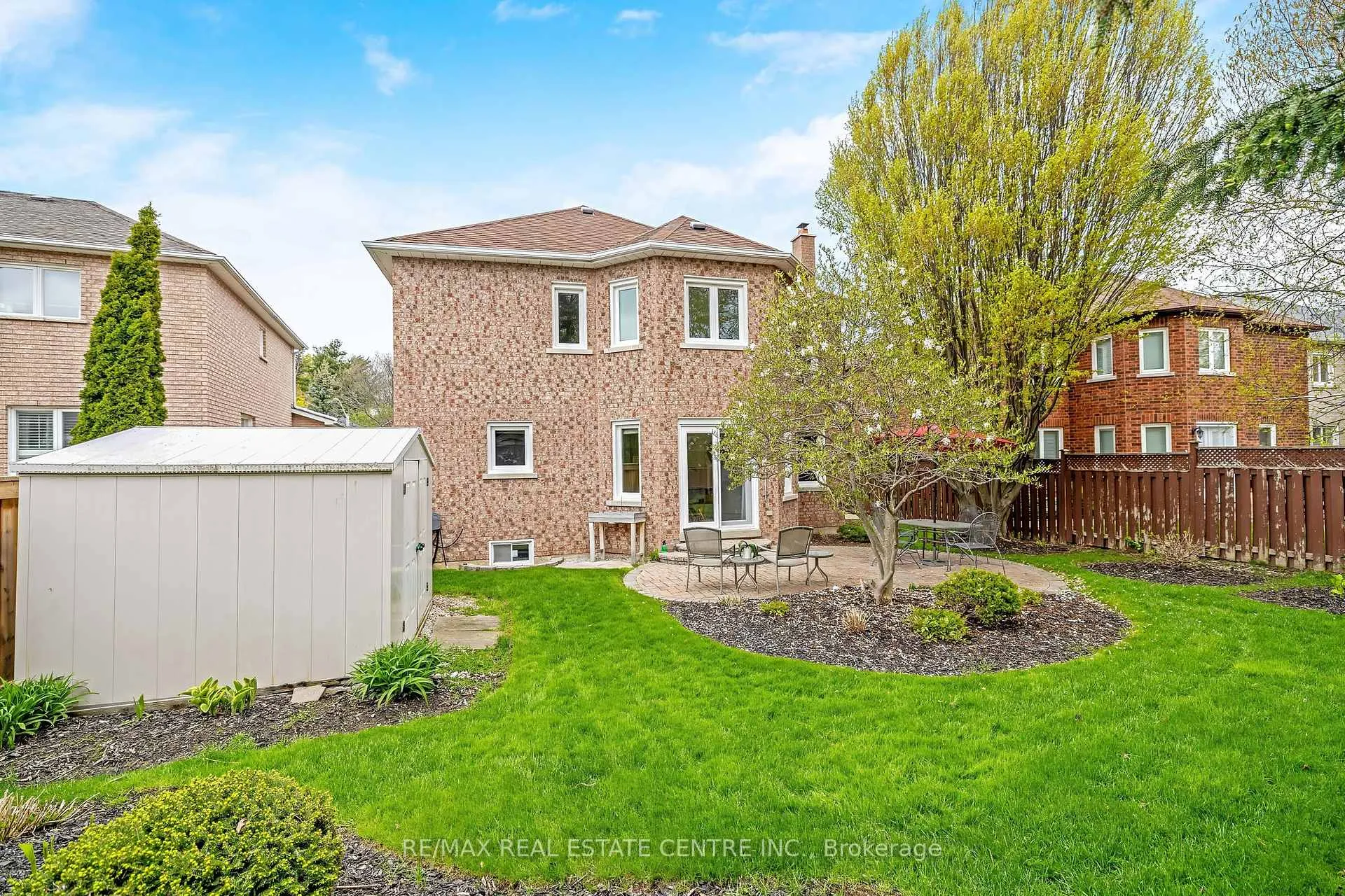 Photo 41 of 48 Samuel Crescent, Halton Hills, Georgetown — HOMEH