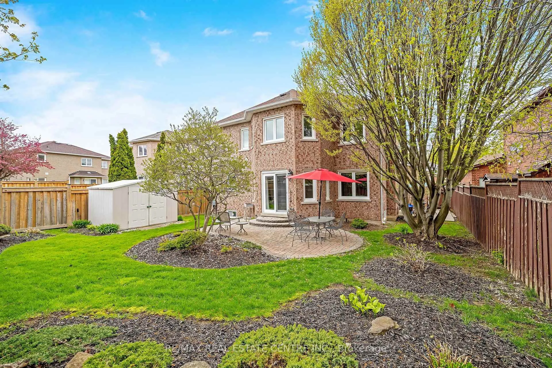 Photo 44 of 48 Samuel Crescent, Halton Hills, Georgetown — HOMEH