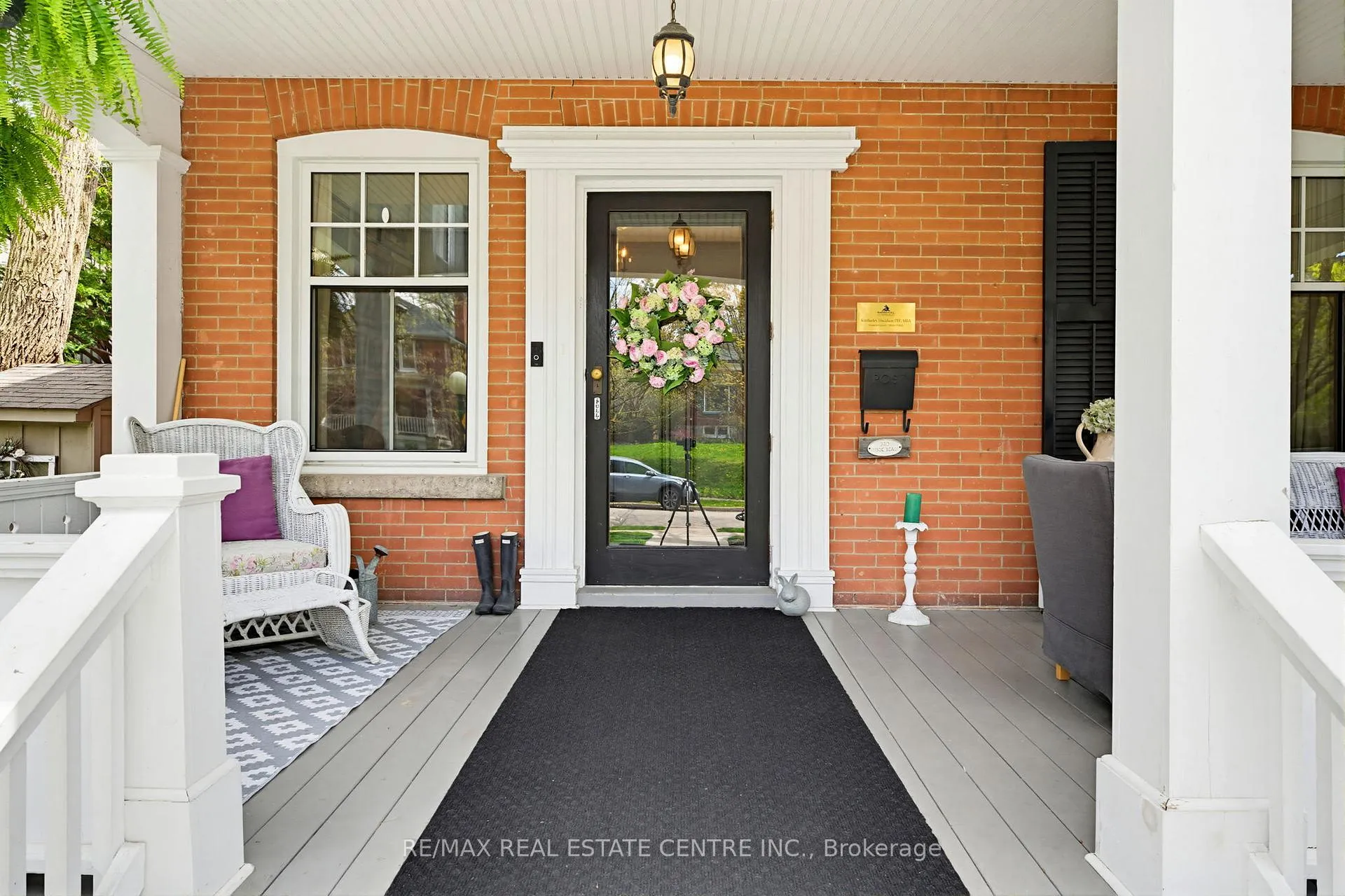Photo 6 of 33 Brant Road N, Cambridge — HOMEH