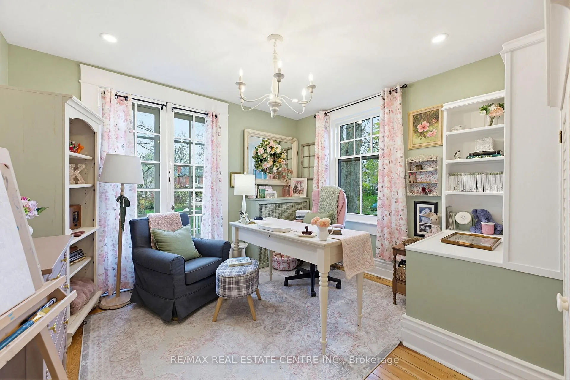 Photo 25 of 33 Brant Road N, Cambridge — HOMEH