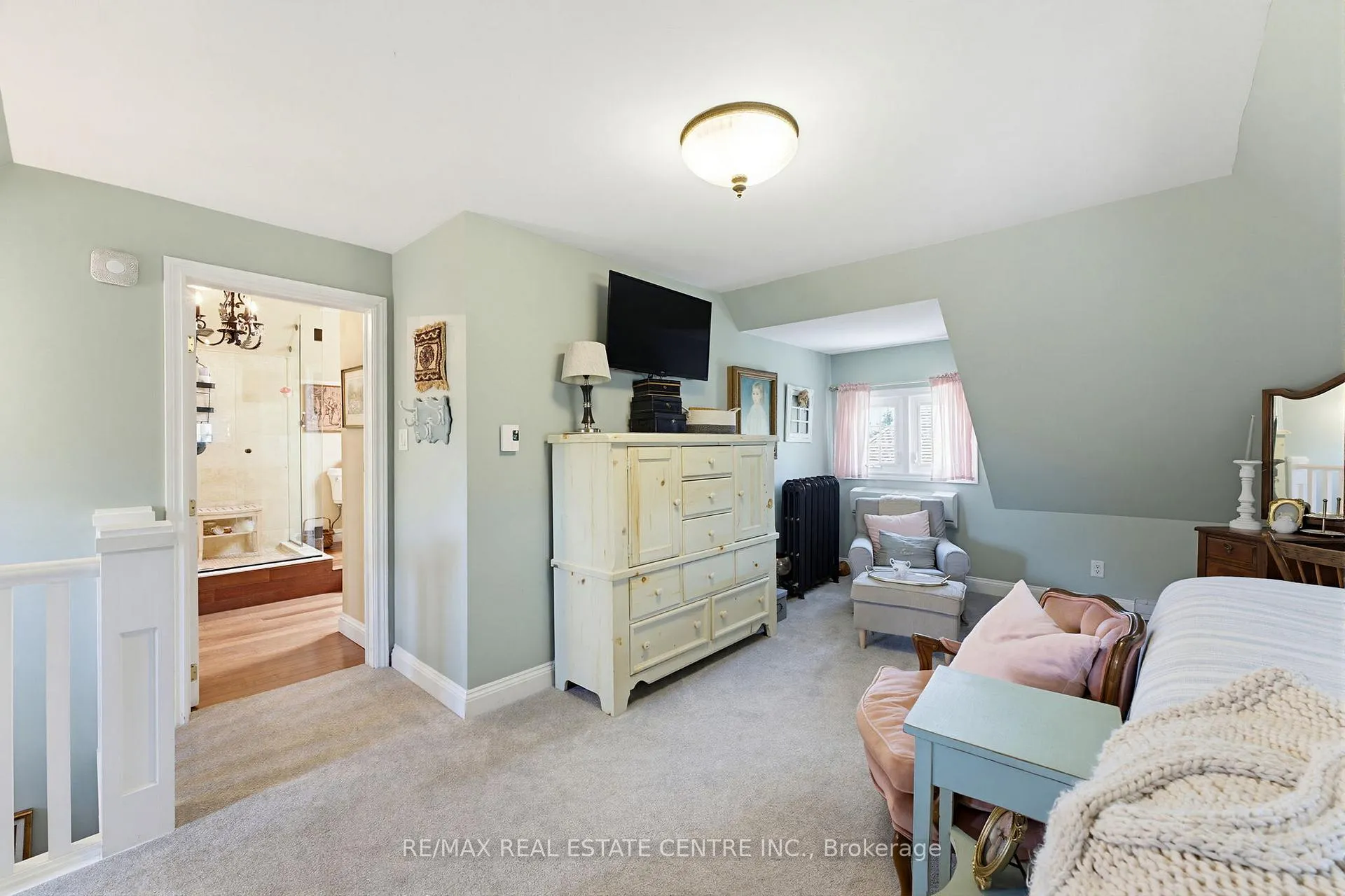 Photo 31 of 33 Brant Road N, Cambridge — HOMEH