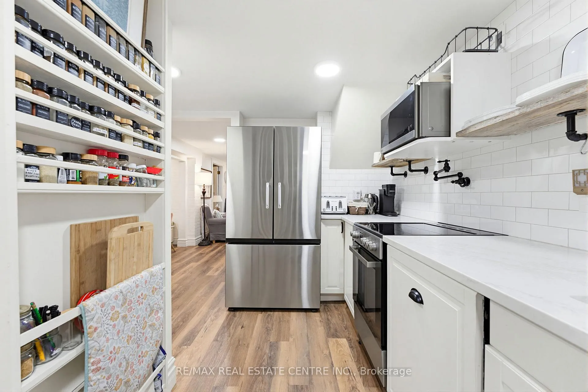 Photo 39 of 33 Brant Road N, Cambridge — HOMEH