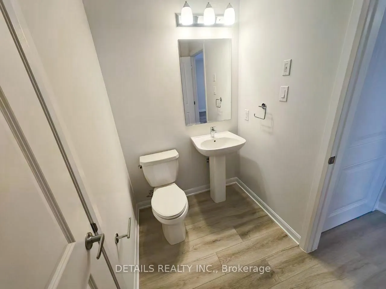 Photo 8 of 1503 Creekway Private, Ottawa, Kanata - Kanata Lakes/Heritage Hills — HOMEH