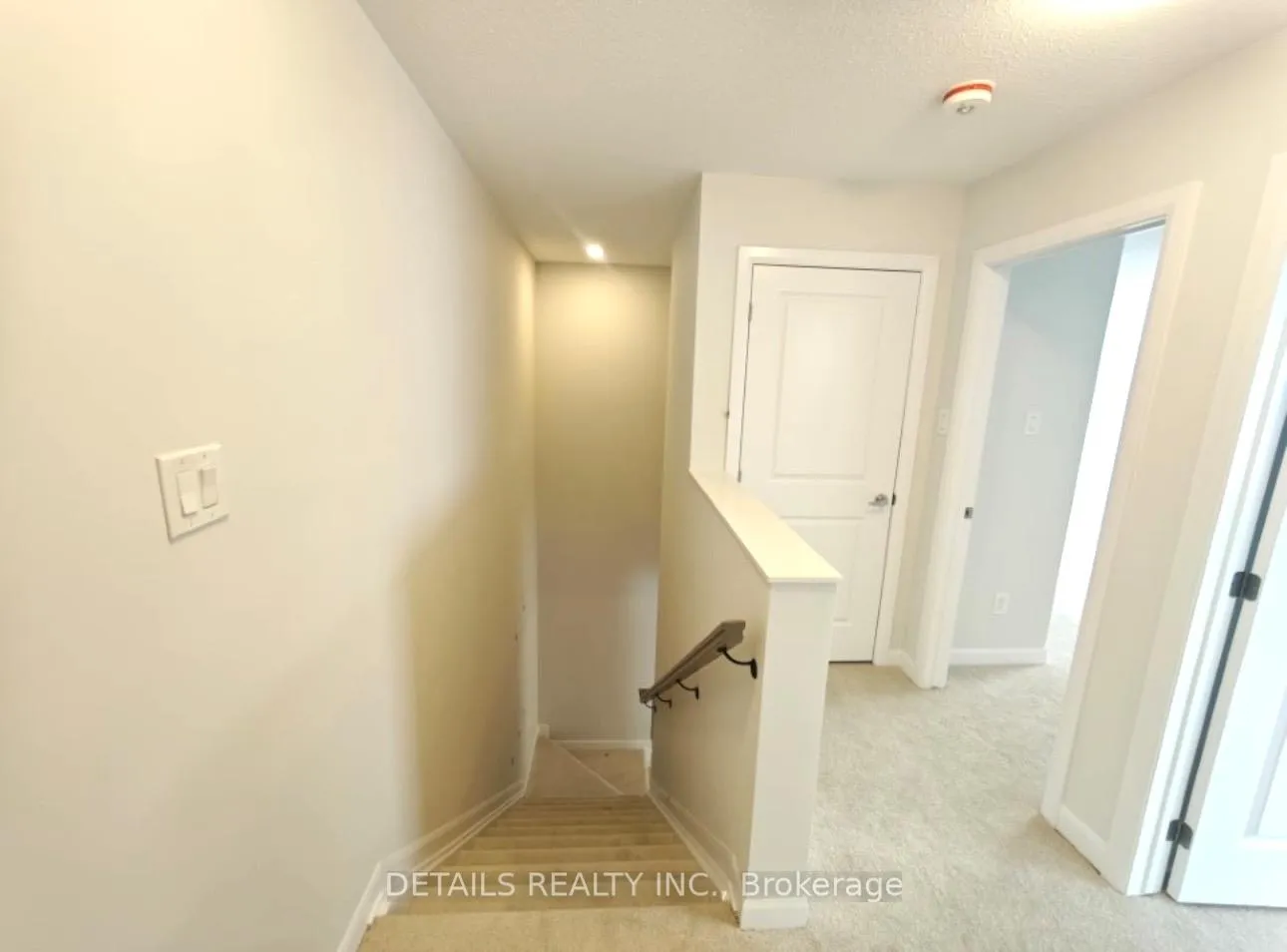 Photo 9 of 1503 Creekway Private, Ottawa, Kanata - Kanata Lakes/Heritage Hills — HOMEH
