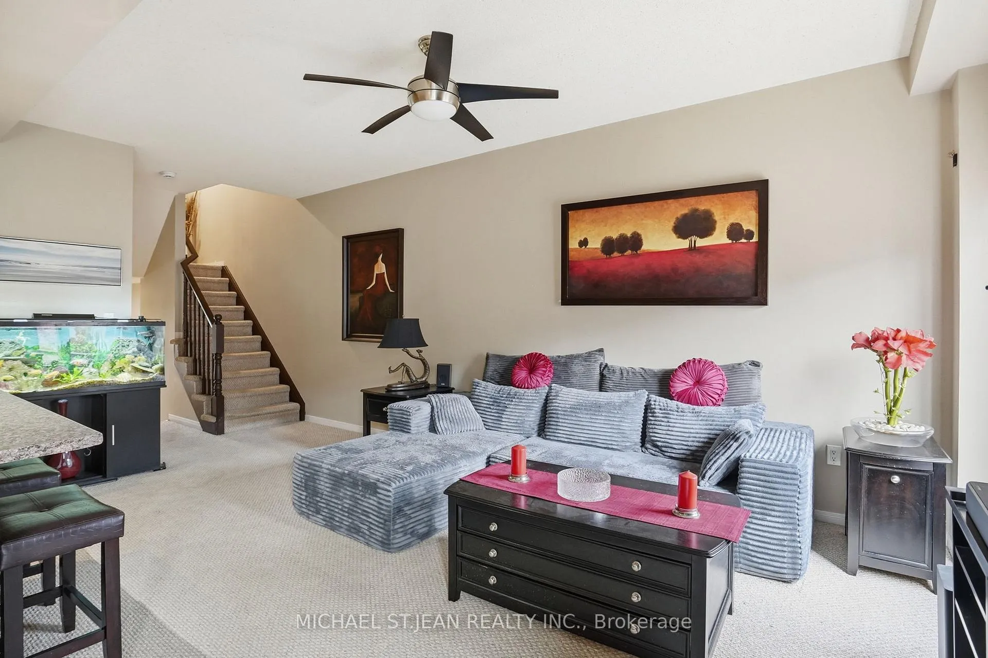 Photo 13 of 131 Bankfield Crescent, Hamilton, Stoney Creek Mountain — HOMEH