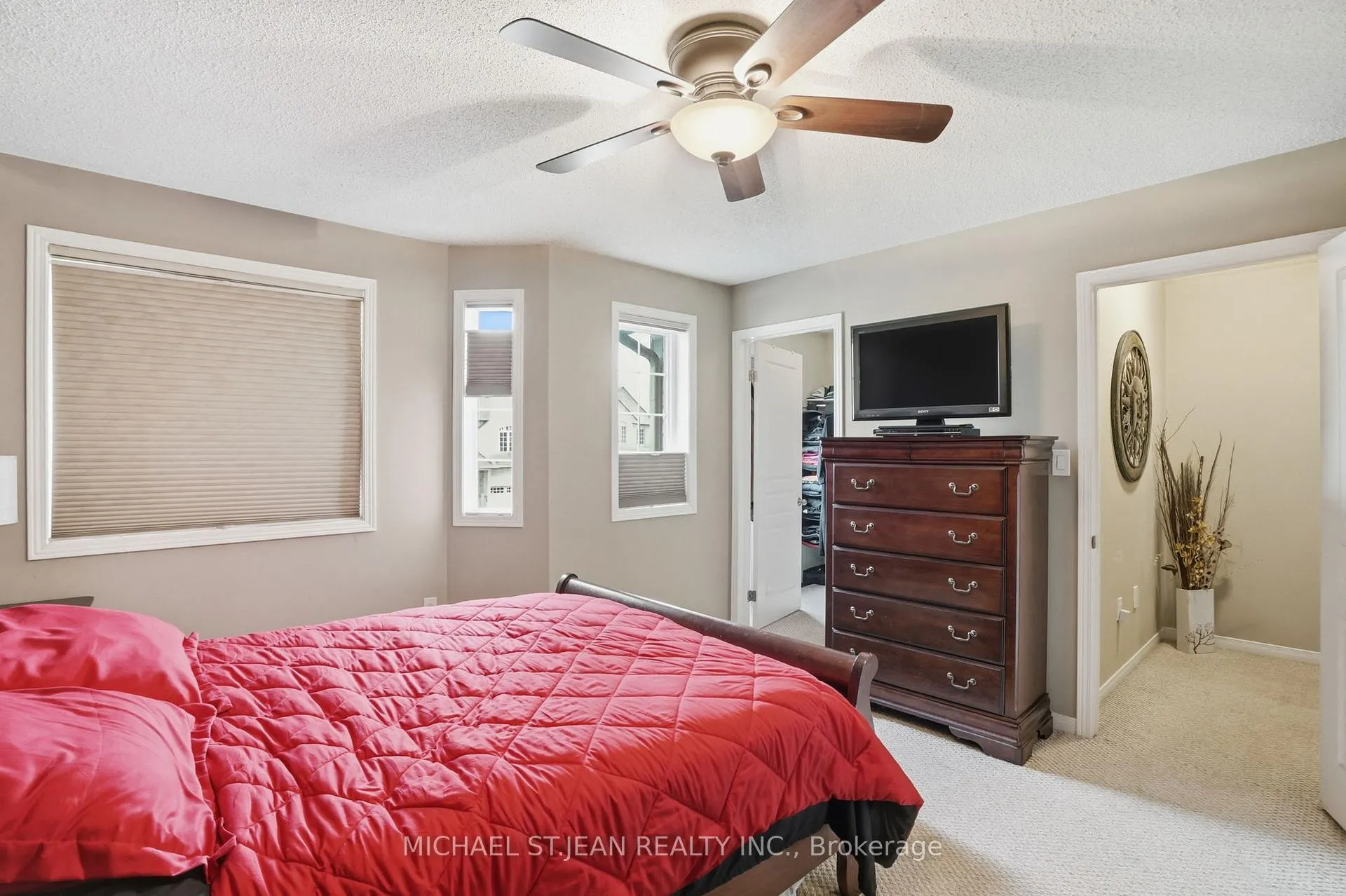 Photo 29 of 131 Bankfield Crescent, Hamilton, Stoney Creek Mountain — HOMEH