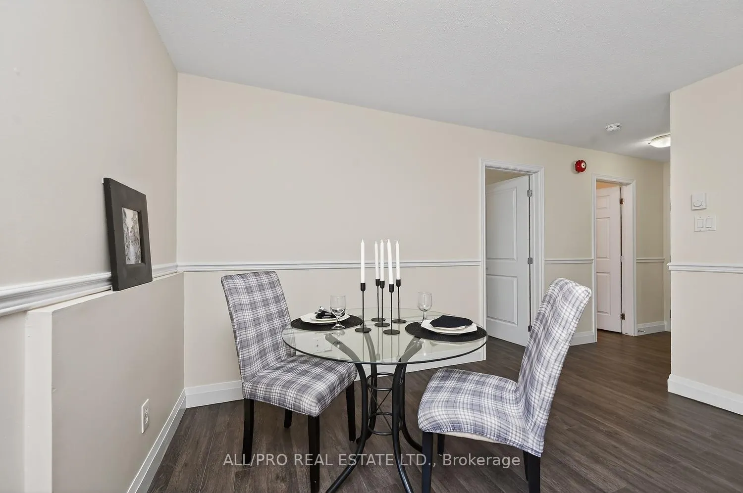 Photo 6 of Unit 111, 212 Viewmount Drive, Ottawa, Borden Farm/Stewart Farm/Carleton Heights/Parkwood Hills — HOMEH