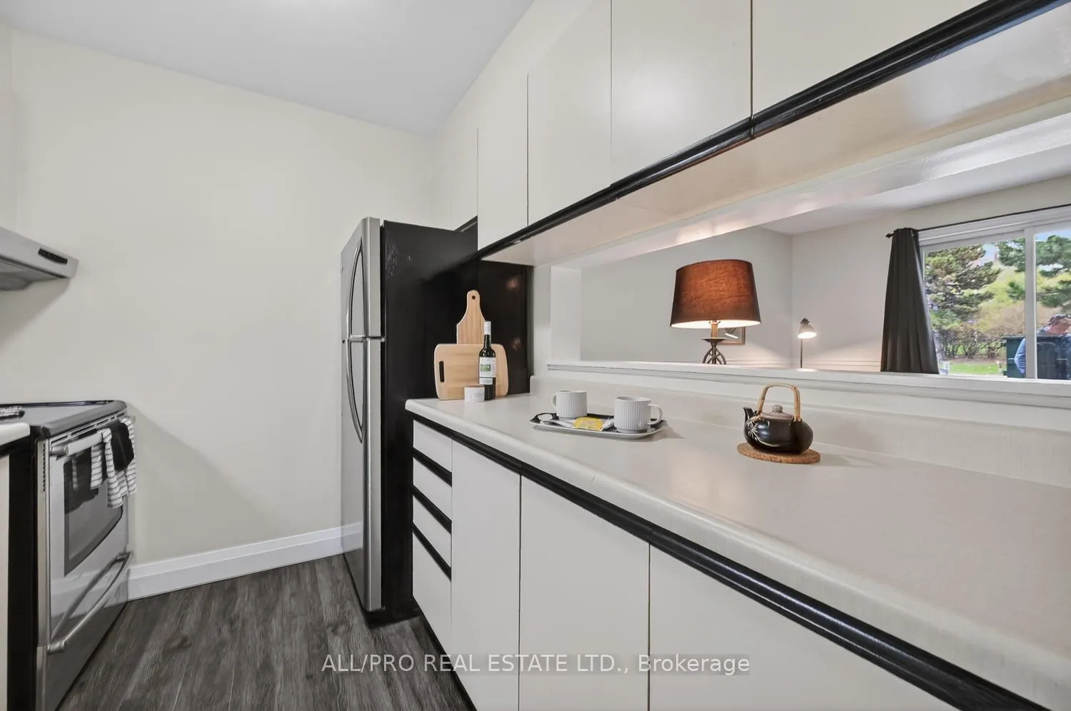 Photo 11 of Unit 111, 212 Viewmount Drive, Ottawa, Borden Farm/Stewart Farm/Carleton Heights/Parkwood Hills — HOMEH