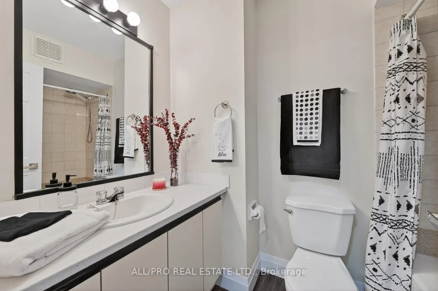 Photo 12 of Unit 111, 212 Viewmount Drive, Ottawa, Borden Farm/Stewart Farm/Carleton Heights/Parkwood Hills — HOMEH