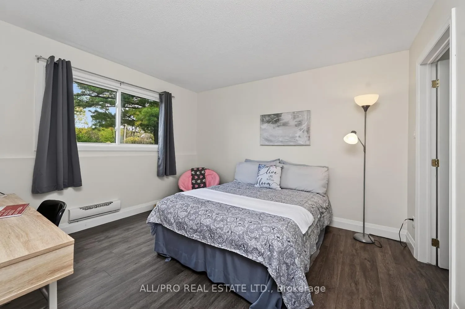 Photo 14 of Unit 111, 212 Viewmount Drive, Ottawa, Borden Farm/Stewart Farm/Carleton Heights/Parkwood Hills — HOMEH