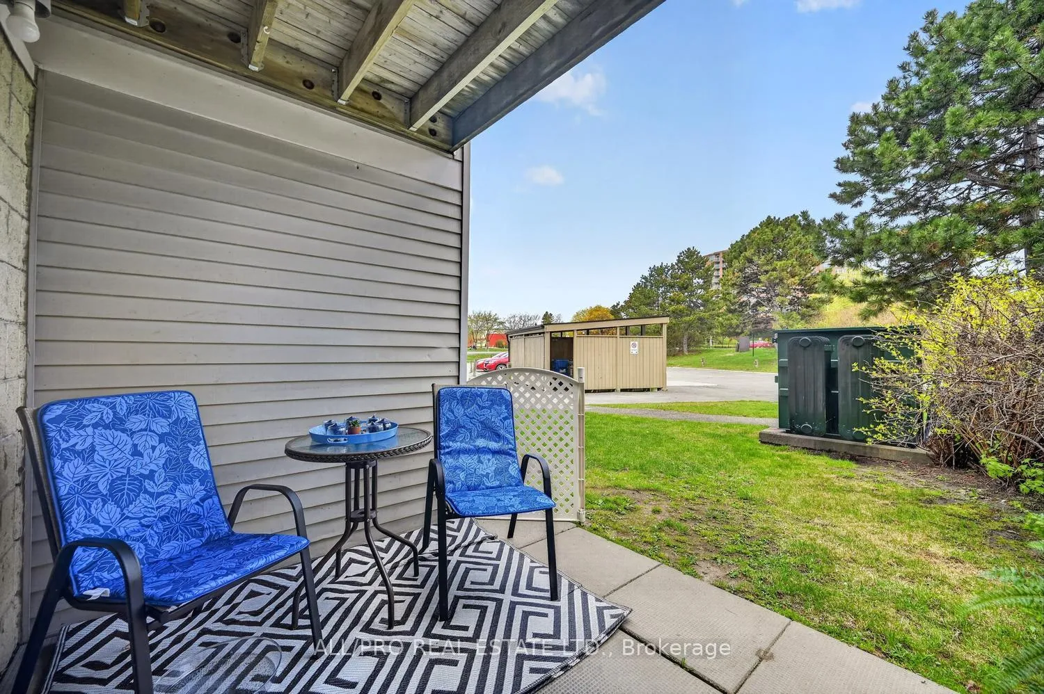 Photo 16 of Unit 111, 212 Viewmount Drive, Ottawa, Borden Farm/Stewart Farm/Carleton Heights/Parkwood Hills — HOMEH