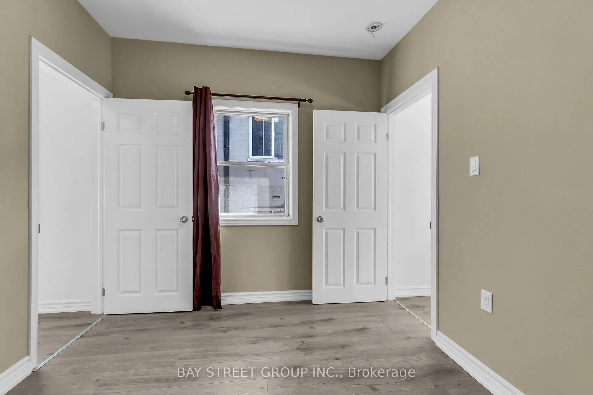 Photo 7 of 280-282 Campbell Avenue, Windsor — HOMEH