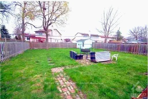 Photo 16 of Unit B, 1540 Maxime Street, Ottawa, Pineview — HOMEH